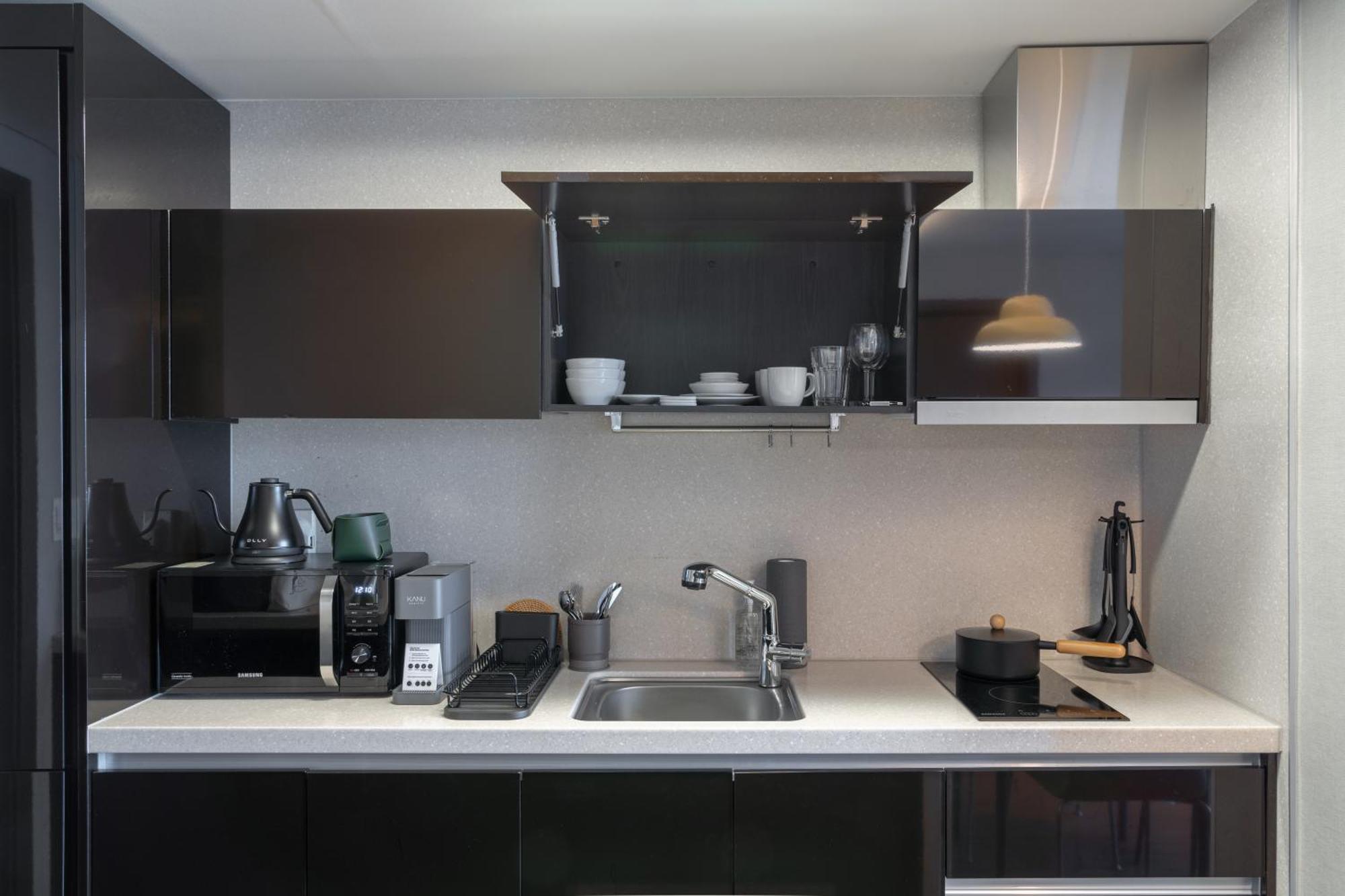 Urbanstay Haeundae Station Μπουσάν Εξωτερικό φωτογραφία