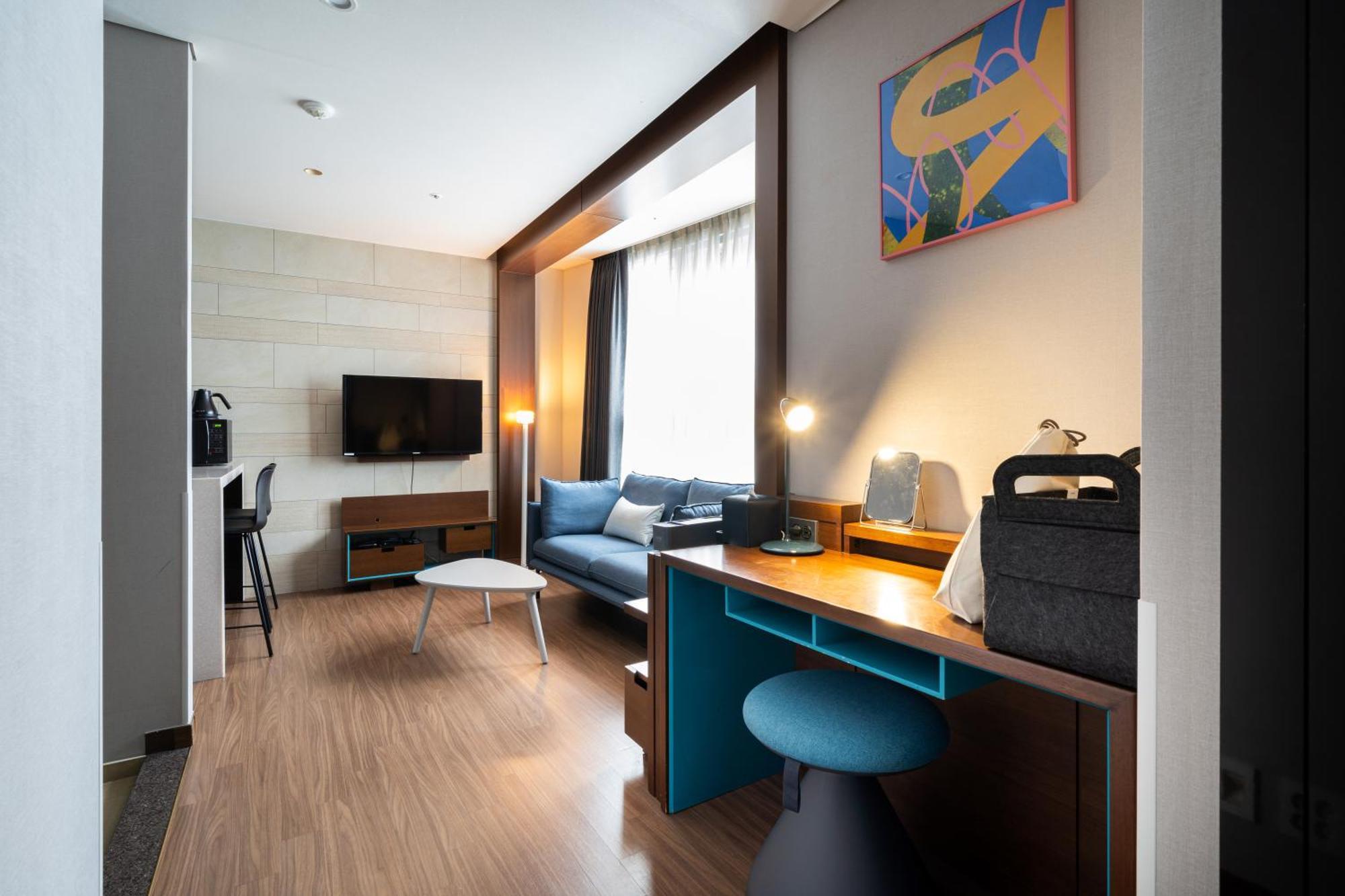 Urbanstay Haeundae Station Μπουσάν Εξωτερικό φωτογραφία