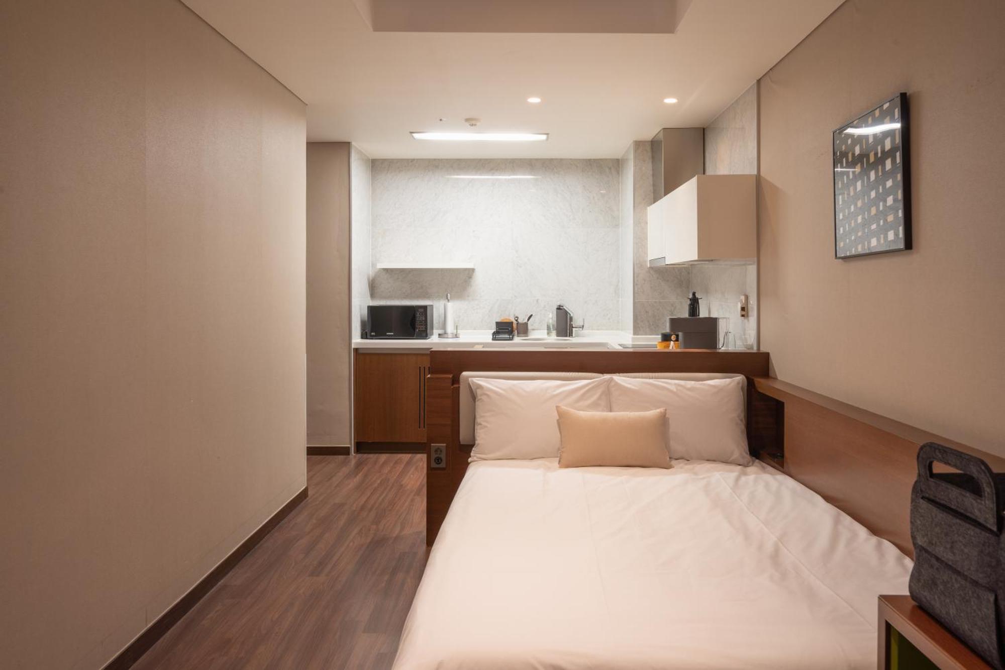 Urbanstay Haeundae Station Μπουσάν Εξωτερικό φωτογραφία